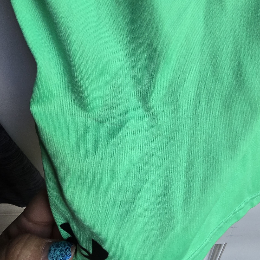 Under Armour Gray and Green Kids Set - Picture 6 of 9